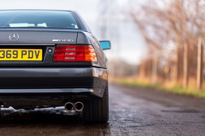Lot 14 - 1995 Mercedes SL500