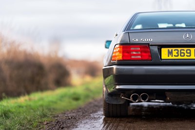 Lot 14 - 1995 Mercedes SL500