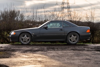 Lot 14 - 1995 Mercedes SL500