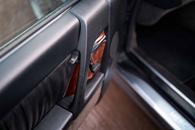Lot 14 - 1995 Mercedes SL500