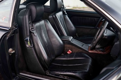 Lot 14 - 1995 Mercedes SL500