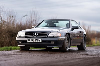 Lot 14 - 1995 Mercedes SL500