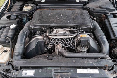 Lot 14 - 1995 Mercedes SL500