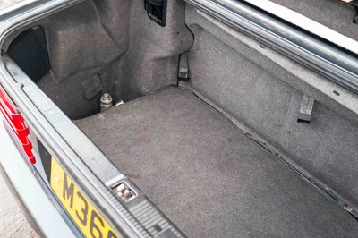 Lot 14 - 1995 Mercedes SL500