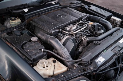 Lot 14 - 1995 Mercedes SL500