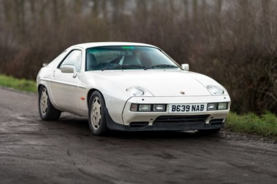 Lot 26 - 1984 Porsche 928 S2