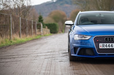 Lot 31 - 2013 Audi RS4 Avant