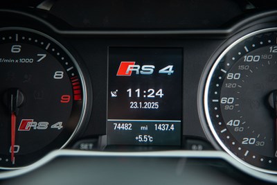Lot 31 - 2013 Audi RS4 Avant