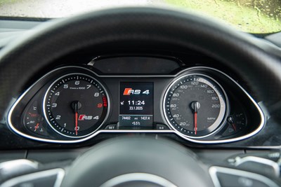 Lot 31 - 2013 Audi RS4 Avant