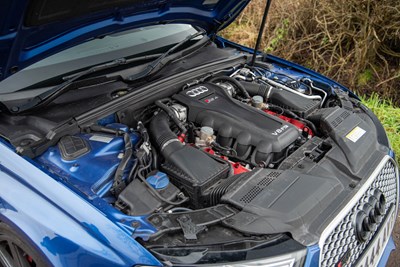 Lot 31 - 2013 Audi RS4 Avant