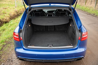 Lot 31 - 2013 Audi RS4 Avant