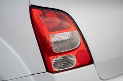 Lot 38 - 2011 Renault Twingo RS133
