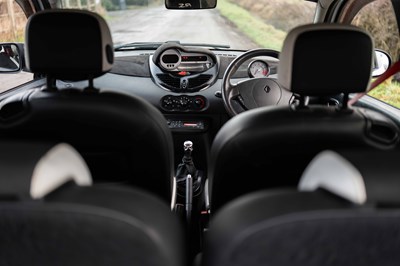 Lot 38 - 2011 Renault Twingo RS133