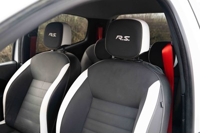 Lot 38 - 2011 Renault Twingo RS133