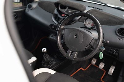 Lot 38 - 2011 Renault Twingo RS133