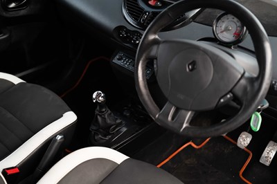 Lot 38 - 2011 Renault Twingo RS133