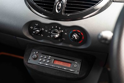 Lot 38 - 2011 Renault Twingo RS133