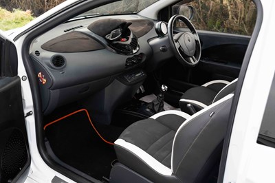 Lot 38 - 2011 Renault Twingo RS133
