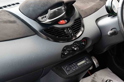 Lot 38 - 2011 Renault Twingo RS133