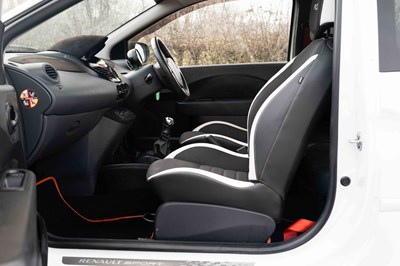 Lot 38 - 2011 Renault Twingo RS133
