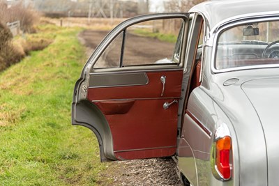 Lot 17 - 1957 Vauxhall Velox E