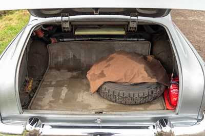 Lot 17 - 1957 Vauxhall Velox E