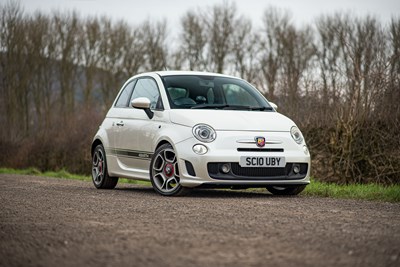 Lot 27 - 2010 Fiat Abarth 500