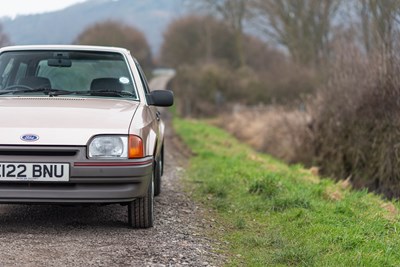 Lot 11 - 1988 Ford Escort 1.6 GL Estate