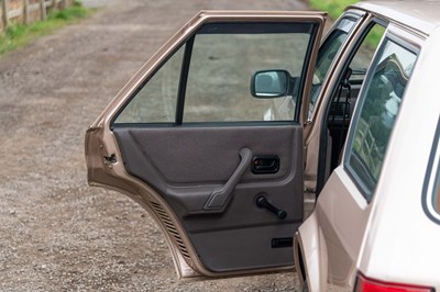 Lot 11 - 1988 Ford Escort 1.6 GL Estate