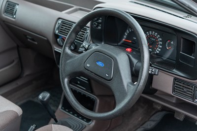 Lot 11 - 1988 Ford Escort 1.6 GL Estate