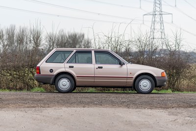 Lot 11 - 1988 Ford Escort 1.6 GL Estate