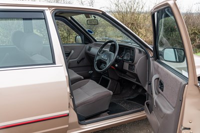 Lot 11 - 1988 Ford Escort 1.6 GL Estate