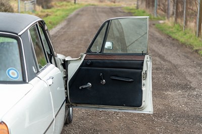 Lot 5 - 1976 Rover P6 2200SE