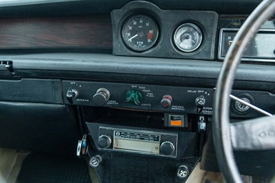 Lot 5 - 1976 Rover P6 2200SE