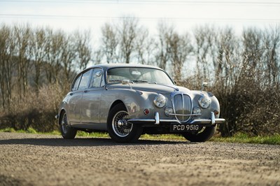 Lot 83 - 1968 Daimler 250