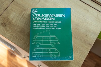 Lot 42 - 1980 Volkswagen Transporter Camper