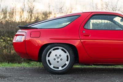 Lot 13 - 1987 Porsche 928 S