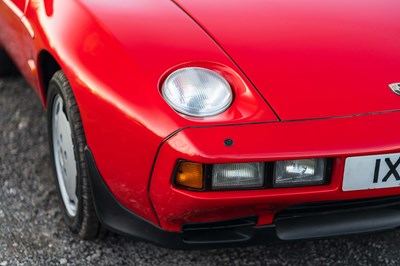 Lot 13 - 1987 Porsche 928 S