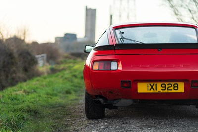 Lot 13 - 1987 Porsche 928 S