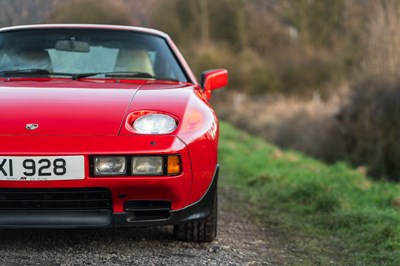 Lot 13 - 1987 Porsche 928 S