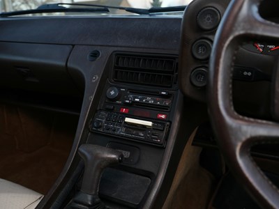 Lot 13 - 1987 Porsche 928 S