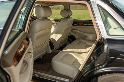 Lot 100 - 2001 Jaguar XJ8