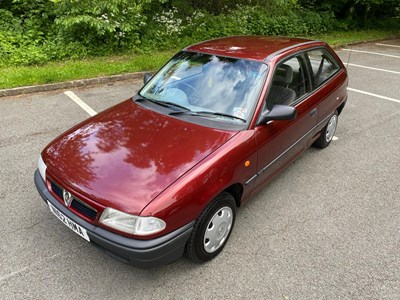 Lot 52 - 1996 Vauxhall Astra Merit 1.4 Auto
