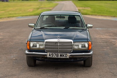 Lot 82 - 1983 Mercedes 280CE