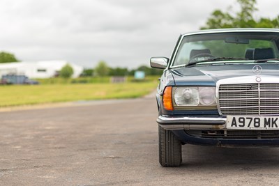 Lot 82 - 1983 Mercedes 280CE