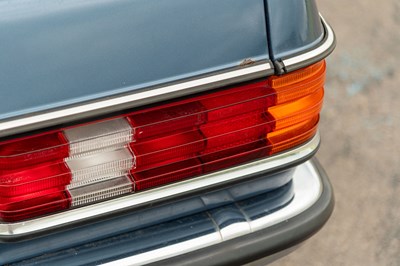 Lot 82 - 1983 Mercedes 280CE