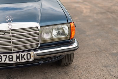 Lot 82 - 1983 Mercedes 280CE