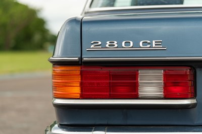 Lot 82 - 1983 Mercedes 280CE