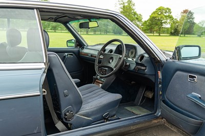 Lot 82 - 1983 Mercedes 280CE