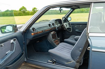 Lot 82 - 1983 Mercedes 280CE
